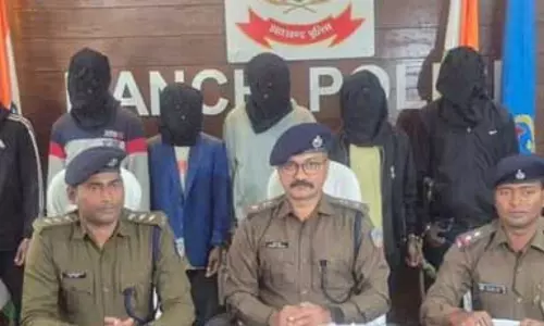 रांचीः महिला की गोली मारकर हत्या मामले में छह आरोपी गिरफ्तार रांचीः महिला की गोली मारकर हत्या मामले में छह आरोपी गिरफ्तार