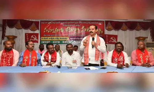 BRS हनुमाकोंडा के प्रेसिडेंट ने 12 तारीख को देशव्यापी मज़दूरों की हड़ताल का आह्वान किया