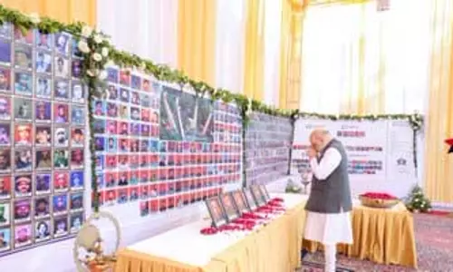 लोक भवन में शहीद जवानों के परिजनों से संवाद, अनुकंपा नियुक्ति पत्र प्रदान लोक भवन में शहीद जवानों के परिजनों से संवाद, अनुकंपा नियुक्ति पत्र प्रदान