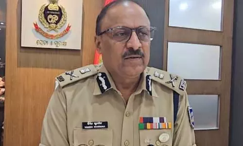 रायगड़ा-कंधमाल से 19 माओवादियों ने किया सरेंडर, दो राज्य समिति सदस्य भी शामिल