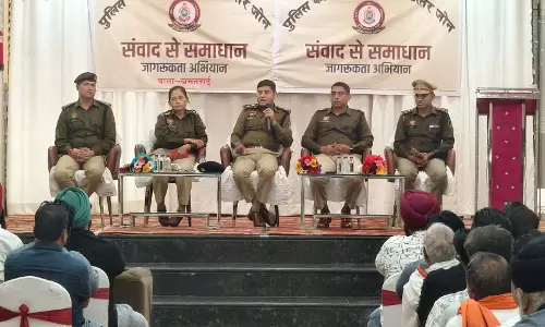 IPS मयंक गुर्जर ने चलाया संवाद से समाधान अभियान, ट्रांसपोर्टरों के साथ की बैठक