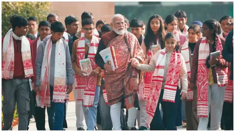 प्रधानमंत्री हूं, फिर भी लोग मुझे अलग-अलग तरीके से काम करने के लिए कहते हैं, पीएम मोदी ने छात्रों को दिया अध्ययन मंत्र प्रधानमंत्री हूं, फिर भी लोग मुझे अलग-अलग तरीके से काम करने के लिए कहते हैं, पीएम मोदी ने छात्रों को दिया अध्ययन मंत्र