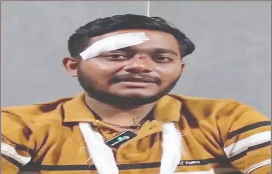 Odisha : विक्रम देव यूनिवर्सिटी की छात्रा ने अपहरण की कोशिश नाकाम की Odisha : विक्रम देव यूनिवर्सिटी की छात्रा ने अपहरण की कोशिश नाकाम की