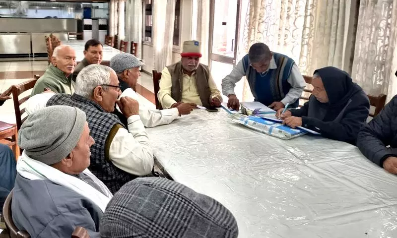 Rohtak यूनिवर्सिटी के पेंशनभोगियों ने कैशलेस मेडिकल सुविधा की मांग की Rohtak यूनिवर्सिटी के पेंशनभोगियों ने कैशलेस मेडिकल सुविधा की मांग की