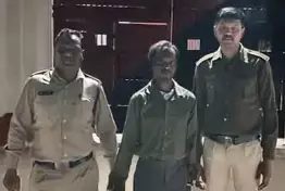 झाड़ियों में बच्ची से अनैतिक कृत्य, दरिंदा पड़ोसी अरेस्ट झाड़ियों में बच्ची से अनैतिक कृत्य, दरिंदा पड़ोसी अरेस्ट