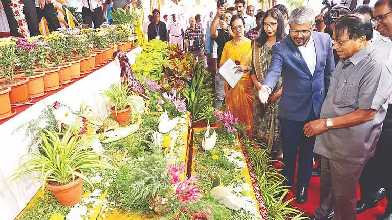 वीआईटी में उझावर संगमम, भारत वैश्विक केला उत्पादन में शीर्ष पर: NRCB Director वीआईटी में उझावर संगमम, भारत वैश्विक केला उत्पादन में शीर्ष पर: NRCB Director