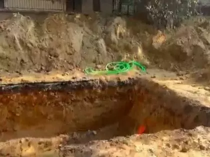 Delhi: परिवार का दावा, छह पुलिस थानों में गए, किसी ने मदद नहीं की Delhi: परिवार का दावा, छह पुलिस थानों में गए, किसी ने मदद नहीं की