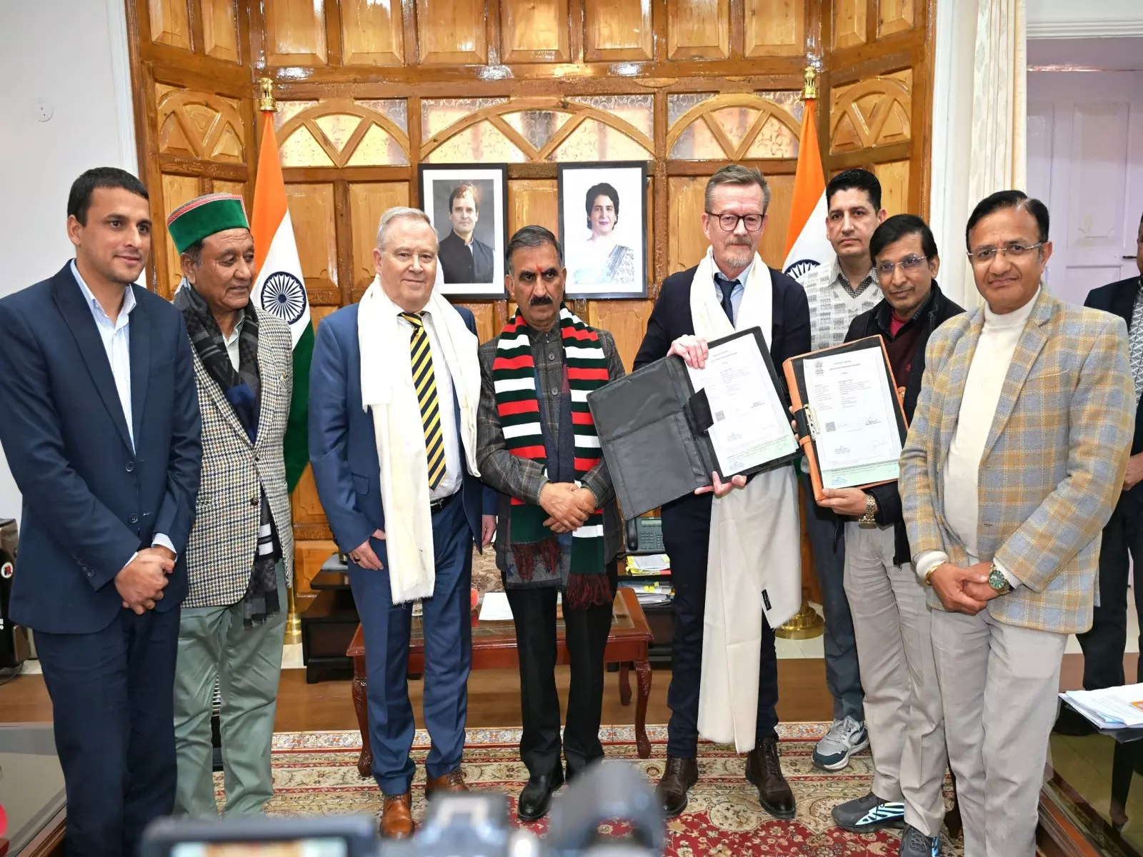 हिमाचल सरकार ने राज्य में भूतापीय ऊर्जा की क्षमता का दोहन करने के लिए MoU पर हस्ताक्षर किए हिमाचल सरकार ने राज्य में भूतापीय ऊर्जा की क्षमता का दोहन करने के लिए MoU पर हस्ताक्षर किए