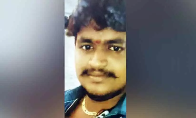 Kerala: एरियाडु सड़क हादसे में तमिलनाडु के रहने वाले व्यक्ति की मौत Kerala: एरियाडु सड़क हादसे में तमिलनाडु के रहने वाले व्यक्ति की मौत