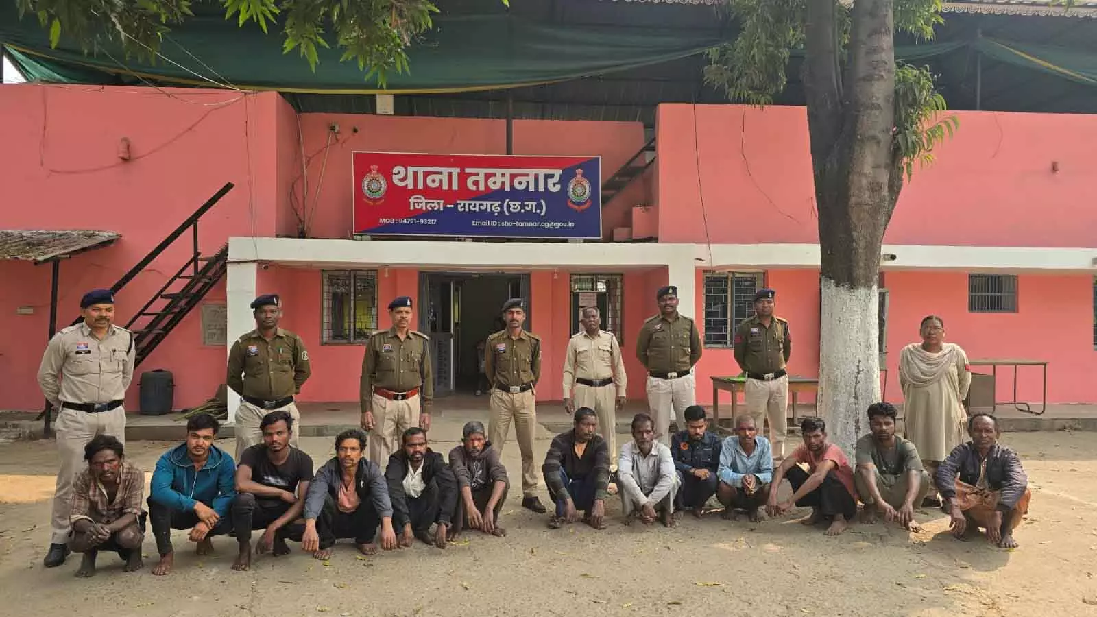 22 साल बाद वारंटी गिरफ्तार, एसएसपी ने चलाया 48 घंटे तक लगातार ऑपरेशन 22 साल बाद वारंटी गिरफ्तार, एसएसपी ने चलाया 48 घंटे तक लगातार ऑपरेशन