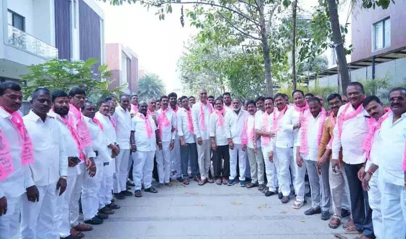 हरीश राव की मौजूदगी में पटनचेरु में कांग्रेस नेता BRS पार्टी में शामिल हुए हरीश राव की मौजूदगी में पटनचेरु में कांग्रेस नेता BRS पार्टी में शामिल हुए