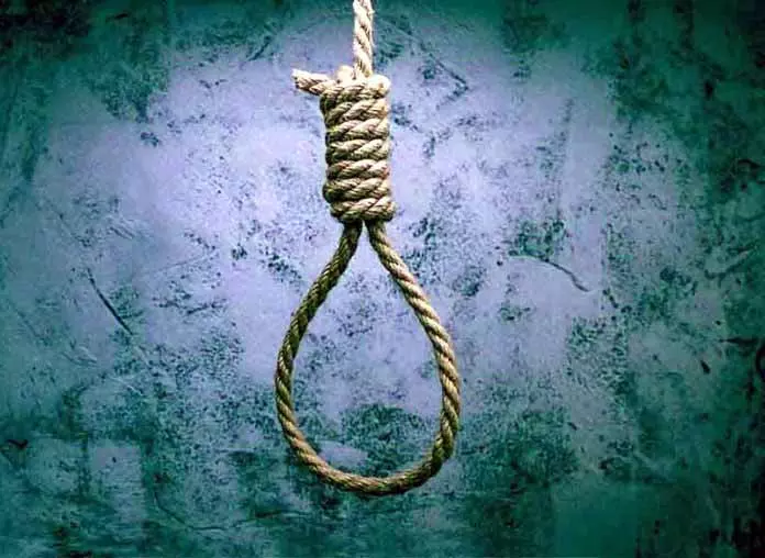 UDHAMPUR: युवक ने फांसी लगाकर जान दे दी UDHAMPUR: युवक ने फांसी लगाकर जान दे दी