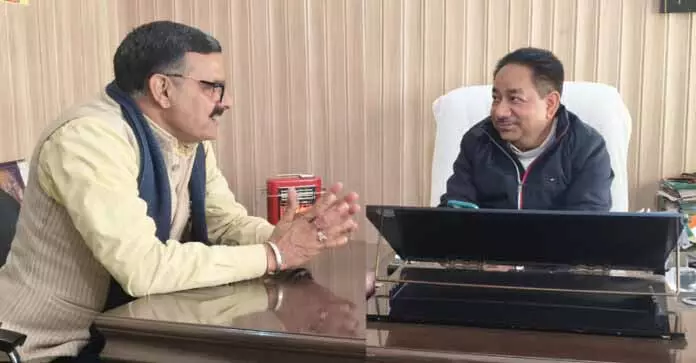 संजय बारू ने USED EvEn से मुलाकात की, नागरिक मुद्दों पर बात की संजय बारू ने USED EvEn से मुलाकात की, नागरिक मुद्दों पर बात की