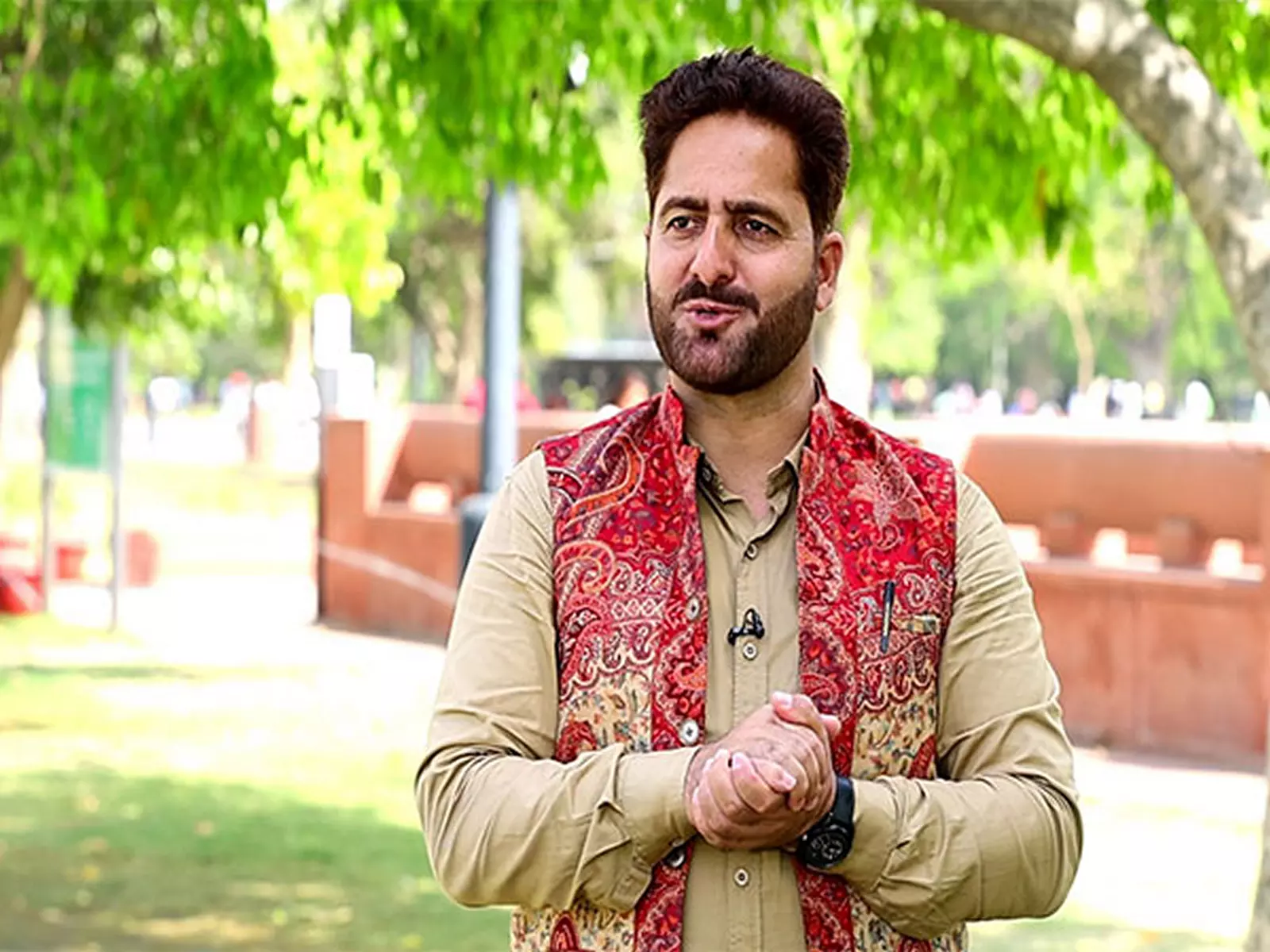 Javed Beg ने भारत के अभियान को कश्मीर एकजुटता दिवस का जवाब बताया Javed Beg ने भारत के अभियान को कश्मीर एकजुटता दिवस का जवाब बताया