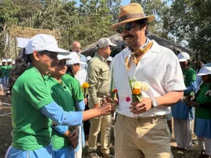 Randeep Hooda ने स्वच्छता और पर्यावरण के महत्व पर दिया प्रेरक संदेश Randeep Hooda ने स्वच्छता और पर्यावरण के महत्व पर दिया प्रेरक संदेश