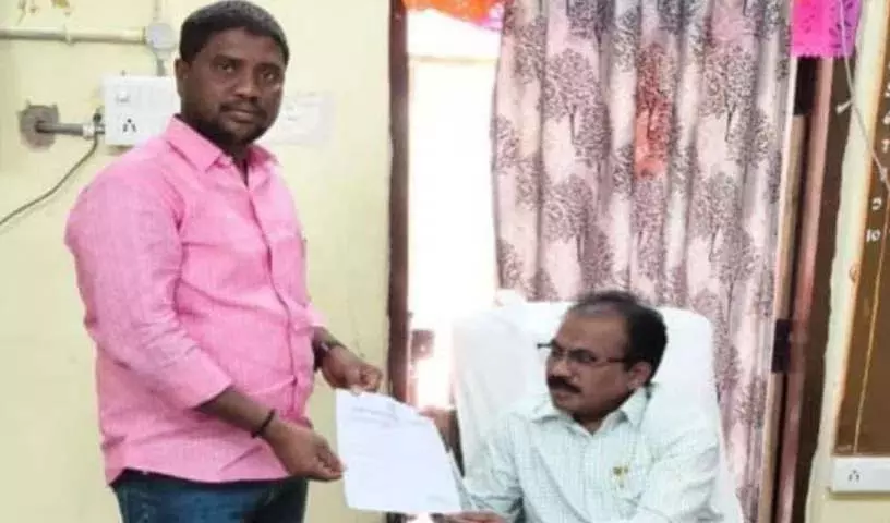 Sarpanch Manoj ने रावुलापल्ली गांव के विकास के लिए सहयोग मांगा Sarpanch Manoj ने रावुलापल्ली गांव के विकास के लिए सहयोग मांगा