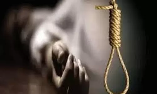 Haryana: रिकॉर्डिंग की चालू और फंदे पर झूल गई युवती Haryana: रिकॉर्डिंग की चालू और फंदे पर झूल गई युवती