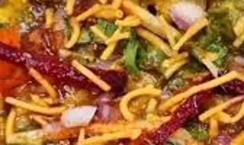 Spicy Matar Chaat Recipe: जानें स्पाइसी मटर चाट बनाने की आसान रेसिपी Spicy Matar Chaat Recipe: जानें स्पाइसी मटर चाट बनाने की आसान रेसिपी