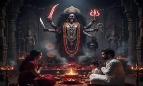 Maa Kali Ki Puja Ke Niyam:  घोर अंधकारभरी रात में ही क्यों की जाती है काली मां की पूजा, गृहस्थ के लिए क्या है नियम
