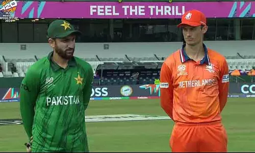 T20 वर्ल्ड कप की शानदार शुरुआत, पहले ही मैच में पाकिस्तान ने बॉलिंग की T20 वर्ल्ड कप की शानदार शुरुआत, पहले ही मैच में पाकिस्तान ने बॉलिंग की