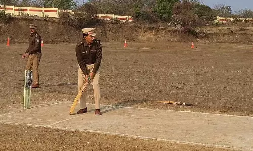 MP : नलखेड़ा में साप्ताहिक जनरल परेड से पुलिस का मनोबल बढ़ा