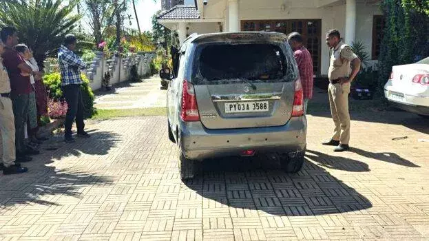 kerala: वायनाड में कार के अंदर खुद को आग लगाने से एक व्यक्ति की मौत