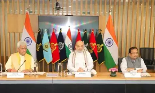 Amit Shah ने Jammu में सुरक्षा समीक्षा बैठक की, सेना प्रमुख और अधिकारी रहे मौजूद
