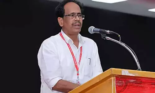 वीरपांडियन ने AIADMK के विरोध की आलोचना की, ग्रामीण रोज़गार गारंटी को कमज़ोर करता है वीरपांडियन ने AIADMK के विरोध की आलोचना की, ग्रामीण रोज़गार गारंटी को कमज़ोर करता है