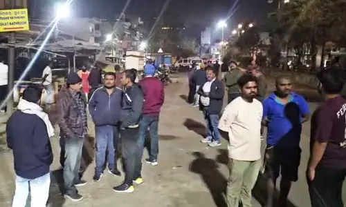 Rourkela में एक व्यक्ति की चाकू मारकर हत्या, बदमाशों की तलाश शुरू Rourkela में एक व्यक्ति की चाकू मारकर हत्या, बदमाशों की तलाश शुरू