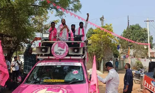 सांसद रविचंद्र ने Bhadradri Kothagudem विकास पर कांग्रेस से सवाल पूछे सांसद रविचंद्र ने Bhadradri Kothagudem विकास पर कांग्रेस से सवाल पूछे