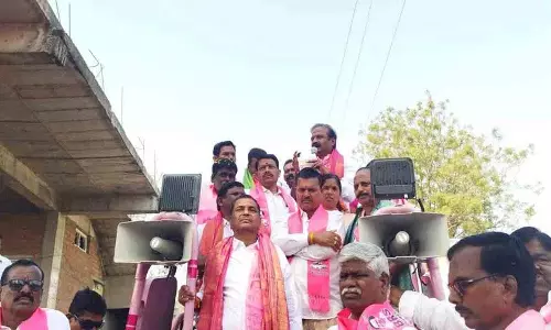अला वेंकटेश्वर रेड्डी ने भूतपुर नगर पालिका के विकास के लिए KCR को श्रेय दिया