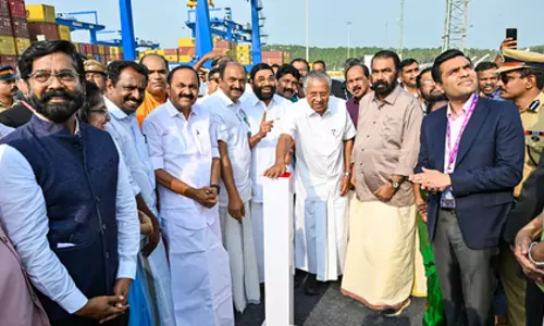 सीएम Vijayan ने ऑर्गन ट्रांसप्लांट अस्पताल का शिलान्यास किया सीएम Vijayan ने ऑर्गन ट्रांसप्लांट अस्पताल का शिलान्यास किया