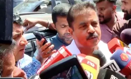 केरल: सबरीमाला स्वर्ण मामले में यूडीएफ संयोजक की SIT से पूछताछ केरल: सबरीमाला स्वर्ण मामले में यूडीएफ संयोजक की SIT से पूछताछ