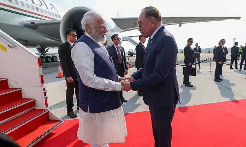 PM Modi का उनके समकक्ष अनवर इब्राहिम ने स्वागत किया