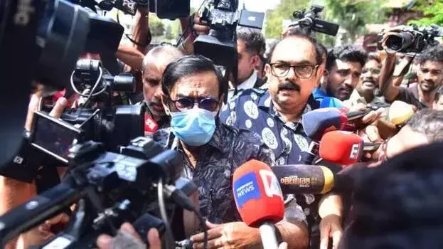 kerala: मणियन पिल्ला राजू से जुड़ा दुर्घटना मामला; पुलिस की लापरवाही की जांच की जाएगी kerala: मणियन पिल्ला राजू से जुड़ा दुर्घटना मामला; पुलिस की लापरवाही की जांच की जाएगी
