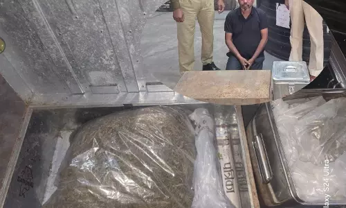 देवारपारा में उड़ीसा का गांजा बेचा रहा था, तस्कर गिरफ्तार