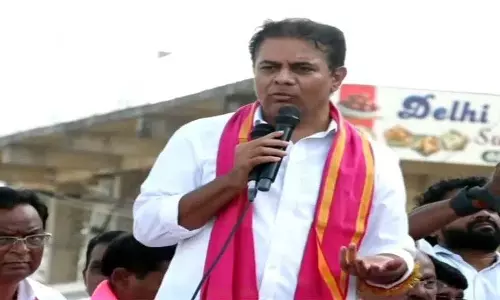 KTR ने बांसवाड़ा अभियान में पोचाराम श्रीनिवास रेड्डी पर निशाना साधा