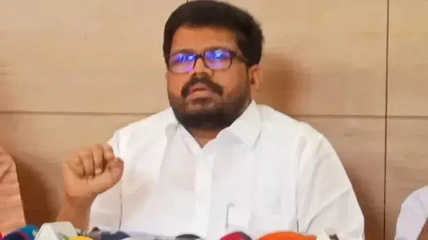 kerala: के.के. राजेश ने कुन्हीकृष्णन के 92 लाख रुपये नुकसान के आरोप को खारिज किया