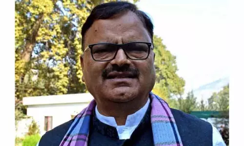 विधायकों ने Kupwara में पीने के पानी की कमी पर चिंता जताई विधायकों ने Kupwara में पीने के पानी की कमी पर चिंता जताई