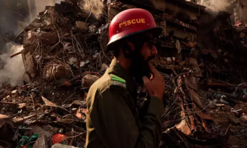 शहर में बढ़ती आग की घटनाएं, Karachi में इमरजेंसी व्यवस्थाओं की समीक्षा जरूरी