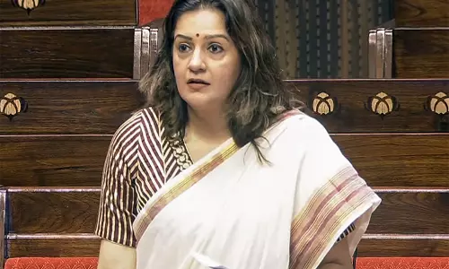 MP प्रियंका चतुर्वेदी ने वाशिंगटन के साथ व्यापार समझौते की आलोचना की