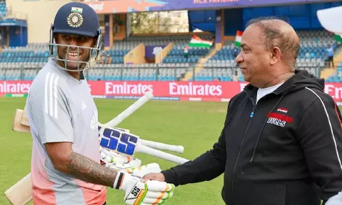 BCCI सेक्रेटरी देवजीत सैकिया ने USA मैच से पहले भारतीय टीम से मुलाकात की