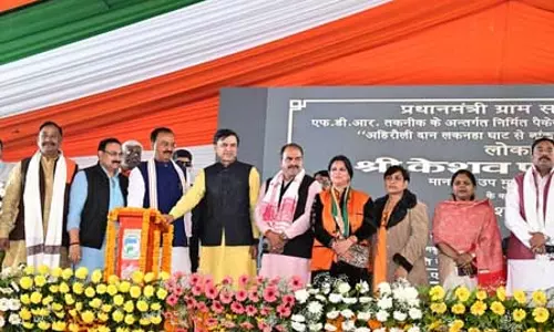 केंद्रीय बजट से विकसित भारत को मिलेगी नई गति, कुशीनगर में करोड़ों की सड़क परियोजनाओं का शिलान्यास