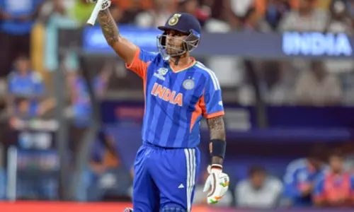 T20 वर्ल्ड कप: USA के खिलाफ भारत के संघर्ष के बीच सूर्यकुमार ने शानदार फिफ्टी