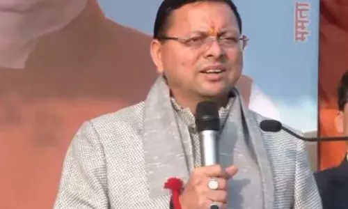 खटीमा में CM धामी ने किया ग्रामीण क्रिकेट टूर्नामेंट में हिस्सा