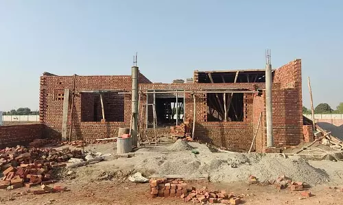गड़बड़ी में हुआ पैसों का लेन-देन, बालुरघाट Housing Scheme में राजनीतिक रंग गड़बड़ी में हुआ पैसों का लेन-देन, बालुरघाट Housing Scheme में राजनीतिक रंग