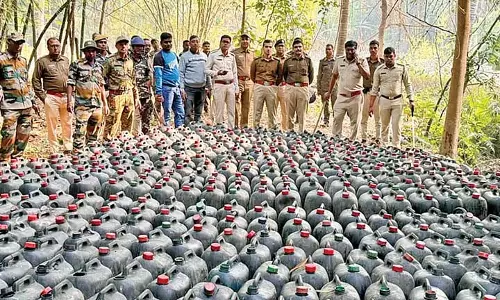 Howrah में 13 महीनों में 1 लाख लीटर शराब ज़ब्त की गई