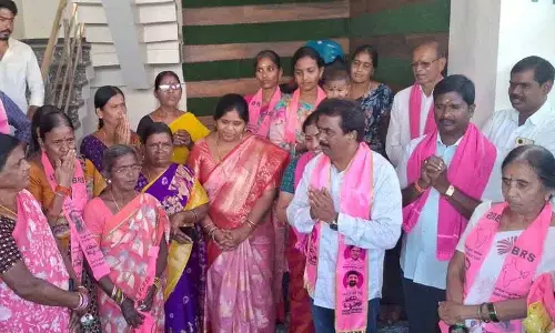 BRS उम्मीदवार दासी कुमारस्वामी ने चुने जाने पर वार्ड को आदर्श बनाने का वादा किया