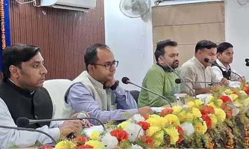 नवादा: जिला पदाधिकारी की अध्यक्षता में प्रधान लिपिकों के साथ मासिक समीक्षा बैठक आयोजित नवादा: जिला पदाधिकारी की अध्यक्षता में प्रधान लिपिकों के साथ मासिक समीक्षा बैठक आयोजित
