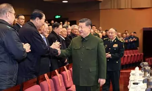 शी चिनफिंग ने रिटायर्ड सैन्य अधिकारियों को वसंत त्योहार की बधाई दी शी चिनफिंग ने रिटायर्ड सैन्य अधिकारियों को वसंत त्योहार की बधाई दी